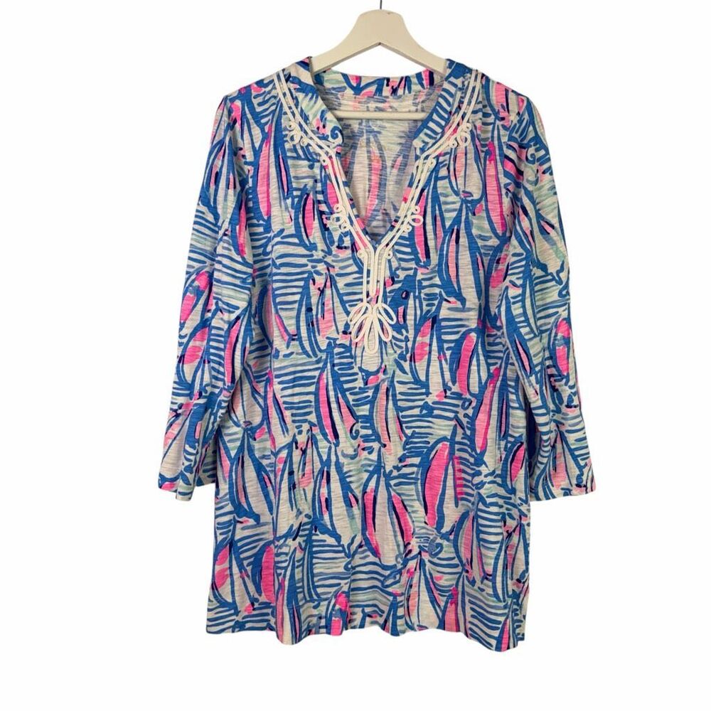 Lilly Pulitzer Kaia size Large knit tunic in the "Red Right Return" print